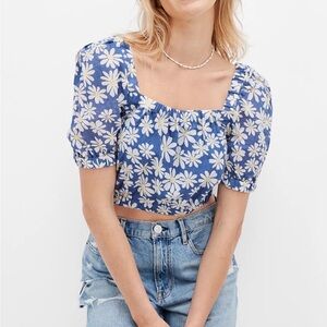 American Eagle Blue Daisy Crop Top